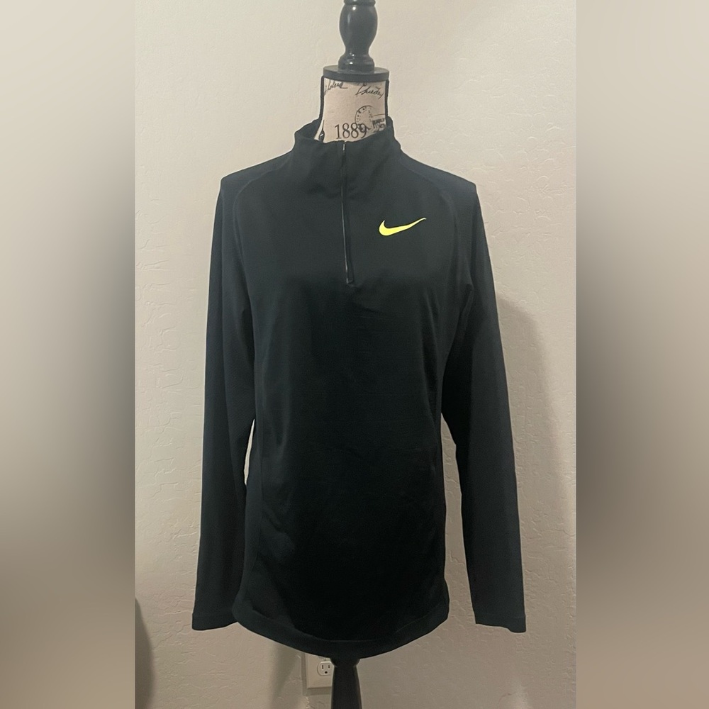 Nike Half-Zip
